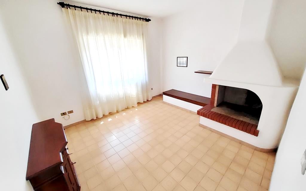 APPARTAMENTO QUADRIVANO 120 MQ INGRESSO INDIPENDENTE
